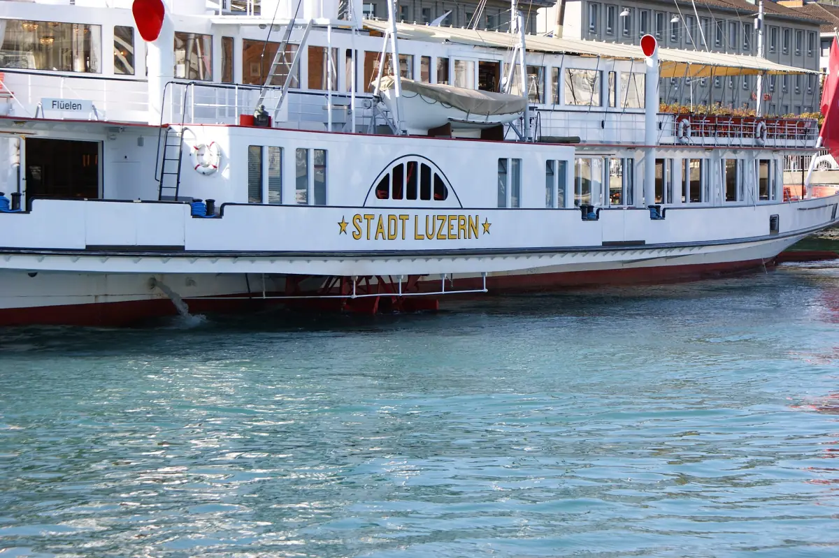 The paddle steamer Stadt Luzern on Lake Lucerne